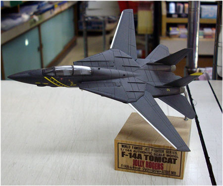 マイクロエース　1/144　F-14 ジョリー・ロジャース