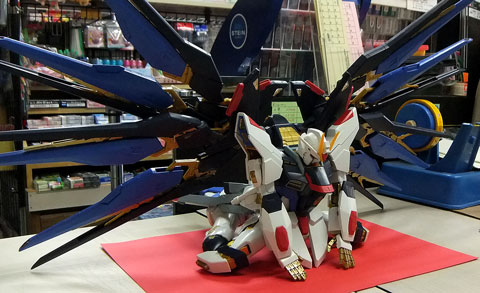 2012年新年のご挨拶　文具とプラモの店　タギミ