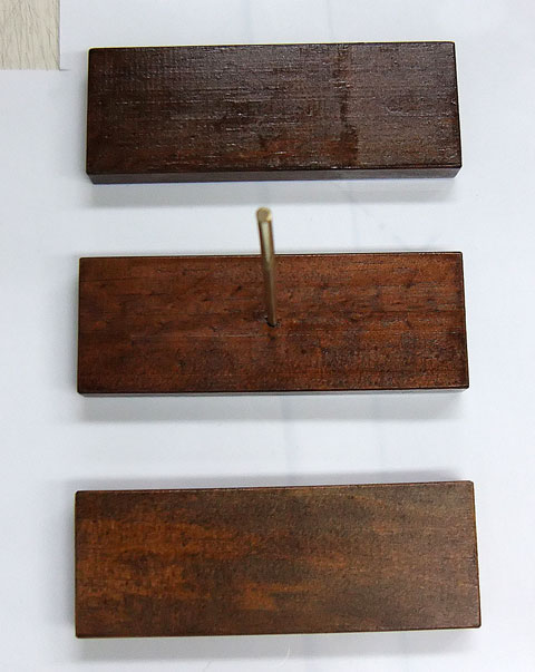 ディスプレイスタンド　プラモデル　自作　文具とプラモの店　タギミ